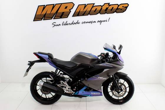 YAMAHA YZF R15 